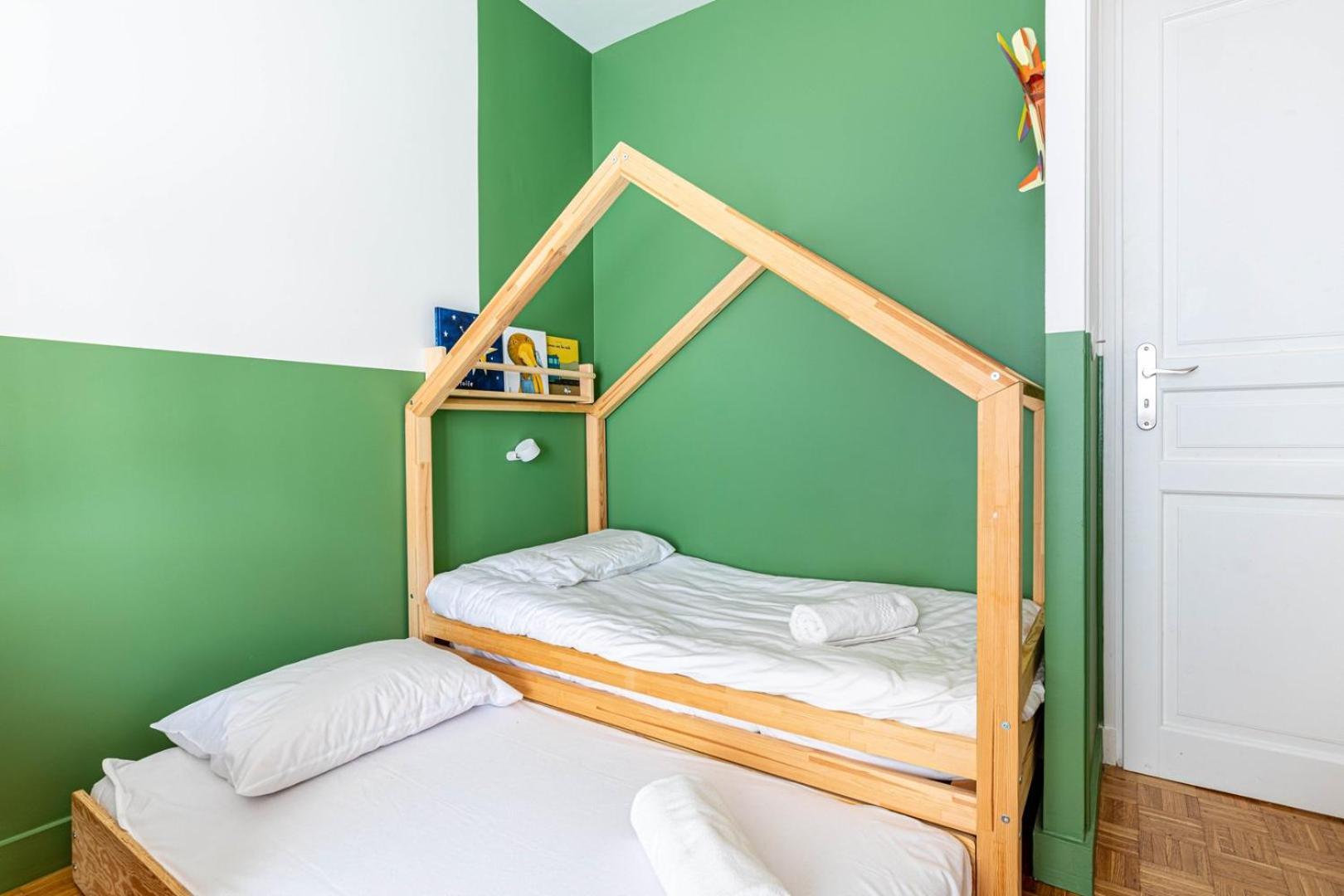 Guestready - Colorful Family Getaway In Belleville Paris